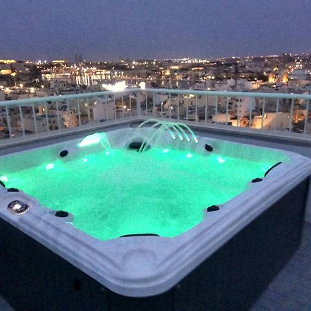 Wonderful Apartments With Shared Jacuzzi And Panorama Rooftop Gzira Exterior photo